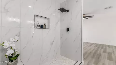 Bath - 5236 S 19th Ave, Phoenix, AZ 85041 photo 2 of 8