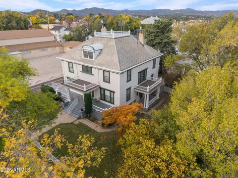 128 N Mount Vernon Ave, Prescott, AZ 86301