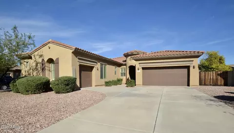 4527 W Powell Dr, New River, AZ 85087