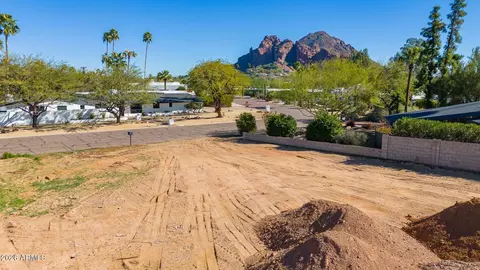 4027 E San Miguel Ave #84, Phoenix, AZ 85018
