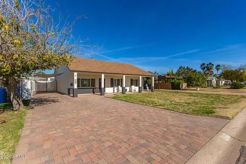 722 E Mclellan Blvd, Phoenix, AZ 85014 photo 2