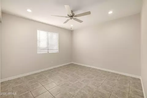 3702 N 64th Dr, Phoenix, AZ 85033 photo 17