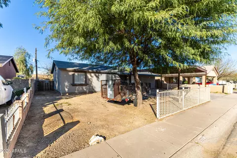 3702 N 64th Dr, Phoenix, AZ 85033 photo 4
