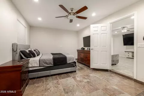 3702 N 64th Dr, Phoenix, AZ 85033 photo 12