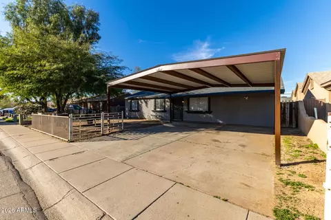 3702 N 64th Dr, Phoenix, AZ 85033 photo 3