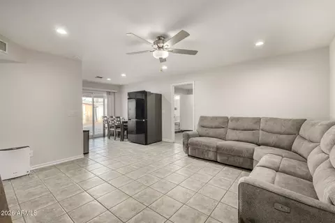 3702 N 64th Dr, Phoenix, AZ 85033 photo 5