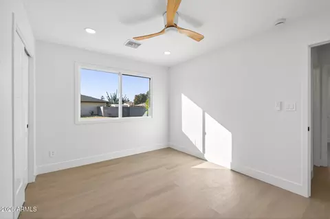 3402 E Mercer Ln, Phoenix, AZ 85028 photo 33