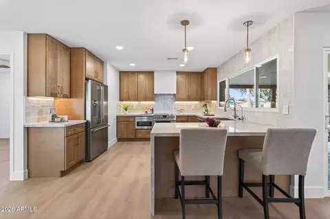 3402 E Mercer Ln, Phoenix, AZ 85028 photo 11