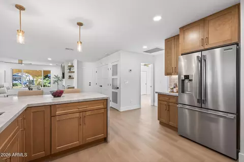 3402 E Mercer Ln, Phoenix, AZ 85028 photo 13