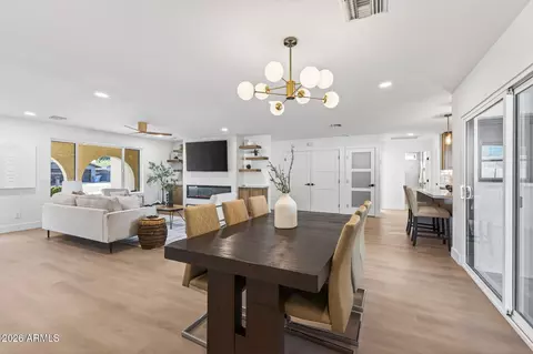 3402 E Mercer Ln, Phoenix, AZ 85028 photo 9