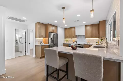 3402 E Mercer Ln, Phoenix, AZ 85028 photo 10