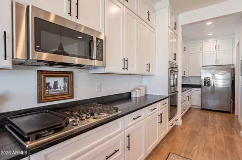 Kitchen - 9960 E Strobe Ave, Mesa, AZ 85212 photo 8 of 9