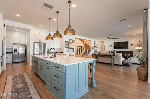 Kitchen - 9960 E Strobe Ave, Mesa, AZ 85212 photo 4 of 9