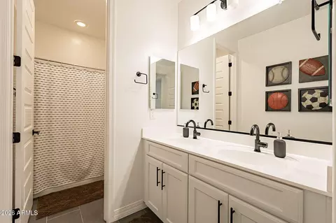 Bath - 9960 E Strobe Ave, Mesa, AZ 85212 photo 8 of 11