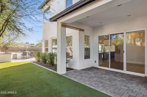 Exterior - 3814 E Crittenden Ln, Phoenix, AZ 85018 photo 9 of 11