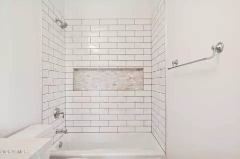 Bath - 3814 E Crittenden Ln, Phoenix, AZ 85018 photo 11 of 11