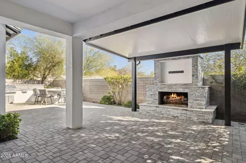 Exterior - 3814 E Crittenden Ln, Phoenix, AZ 85018 photo 4 of 11