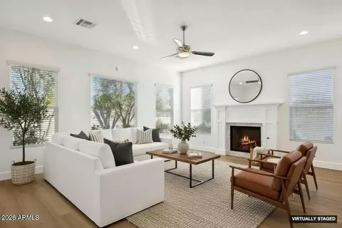 Living - 3814 E Crittenden Ln, Phoenix, AZ 85018 photo 1 of 3