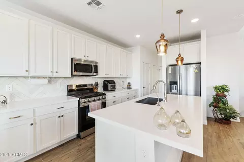9436 E Supernova Dr, Mesa, AZ 85212