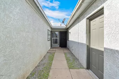 7132 N 63rd Dr, Glendale, AZ 85301
