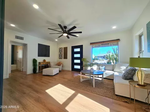 4234 N 2nd Dr, Phoenix, AZ 85013 photo 2