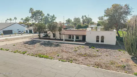 707 E Redfield Rd E, Gilbert, AZ 85234