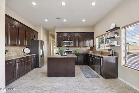 Kitchen - 6719 N 15th Ave, Phoenix, AZ 85015 photo 1 of 1