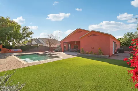 Exterior - 6719 N 15th Ave, Phoenix, AZ 85015 photo 5 of 9