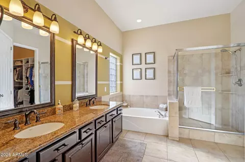 Bath - 6719 N 15th Ave, Phoenix, AZ 85015 photo 1 of 3