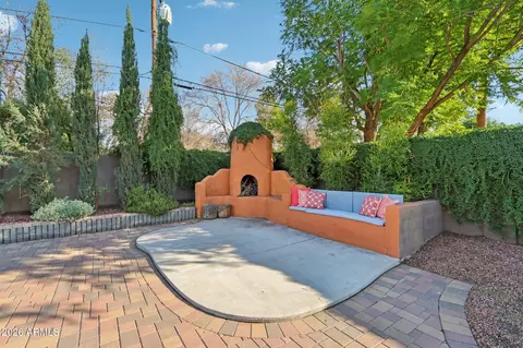 Exterior - 6719 N 15th Ave, Phoenix, AZ 85015 photo 4 of 9