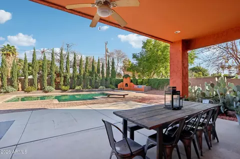 Exterior - 6719 N 15th Ave, Phoenix, AZ 85015 photo 6 of 9