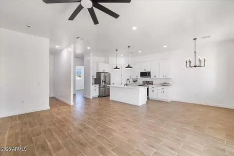 Entry Way - 335 N 80th Pl, Mesa, AZ 85207 photo 3 of 3