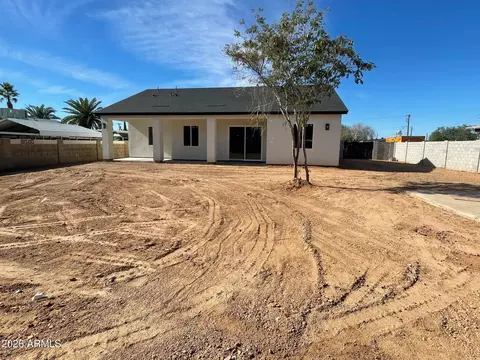 Exterior - 335 N 80th Pl, Mesa, AZ 85207 photo 6 of 7