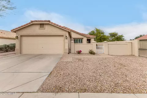 1014 E Milada Dr, Phoenix, AZ 85042