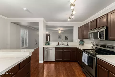 Kitchen - 1014 E Milada Dr, Phoenix, AZ 85042 photo 1 of 3