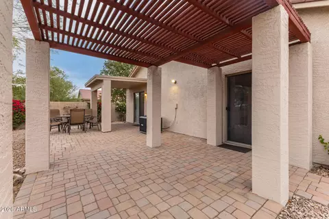 Exterior - 1014 E Milada Dr, Phoenix, AZ 85042 photo 4 of 8