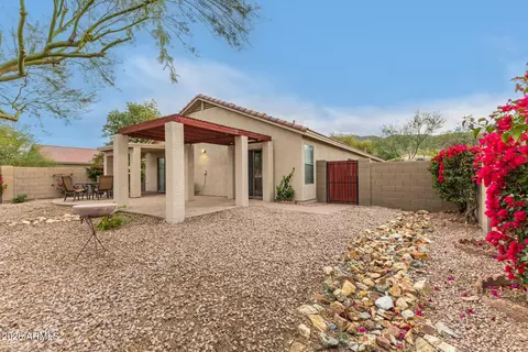 Exterior - 1014 E Milada Dr, Phoenix, AZ 85042 photo 6 of 8