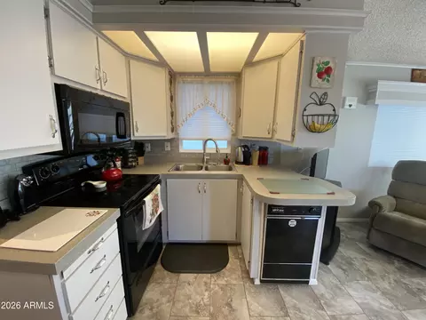 1295 S Sioux Dr, Apache Junction, AZ 85119 photo 9