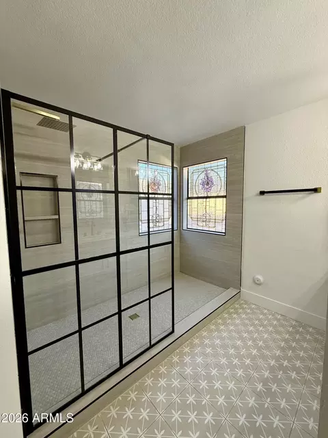 Bath - 5757 E Fox St, Mesa, AZ 85205 photo 3 of 6