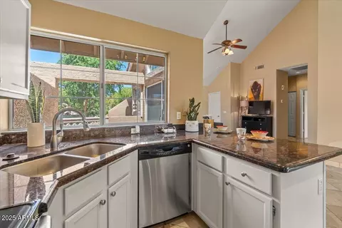 Kitchen - 1633 E Lakeside Dr #167, Gilbert, AZ 85234 photo 2 of 2