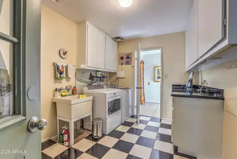 4222 E Calle Redonda --, Phoenix, AZ 85018 photo 16