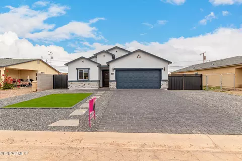 9455 W Pineveta Dr, Arizona City, AZ 85123