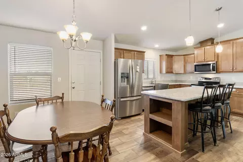 775 N Hilton Rd, Apache Junction, AZ 85119 photo 4