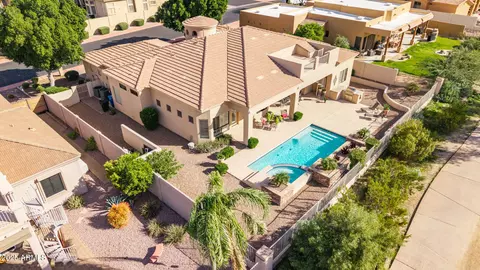 View/Area - 4055 N Recker Rd #6, Mesa, AZ 85215 photo 6 of 9