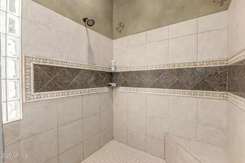 Bath - 4055 N Recker Rd #6, Mesa, AZ 85215 photo 4 of 7