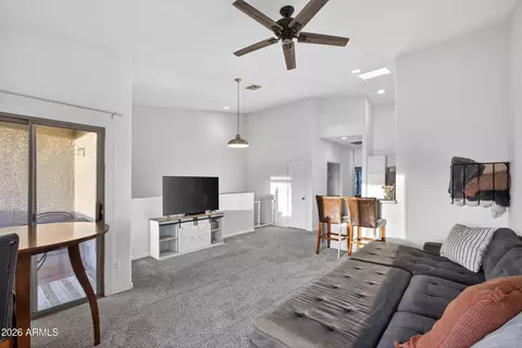 1406 W Emerald Ave #118, Mesa, AZ 85202