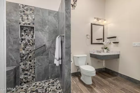 Bath - 3121 E Gary St, Mesa, AZ 85213 photo 5 of 6