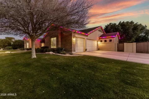 Exterior - 3121 E Gary St, Mesa, AZ 85213 photo 5 of 27