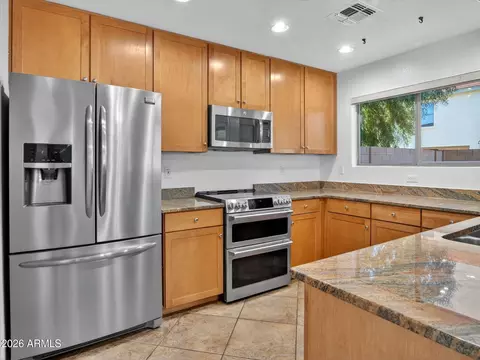 Kitchen - 3658 E Constitution Dr, Gilbert, AZ 85296 photo 4 of 4