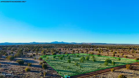 5090 N Randall Blvd #215, Ash Fork, AZ 86320